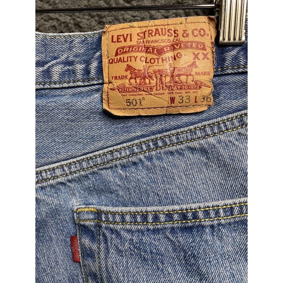 Vintage Y2K Levi's 501 Button Fly Denim Jeans (measured 32x34) Light Wash - Picture 14 of 16